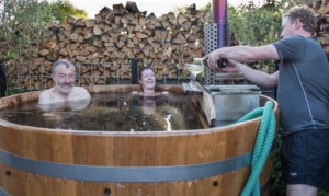 nr 17-Lisbeth Larsen-Bobler i badet